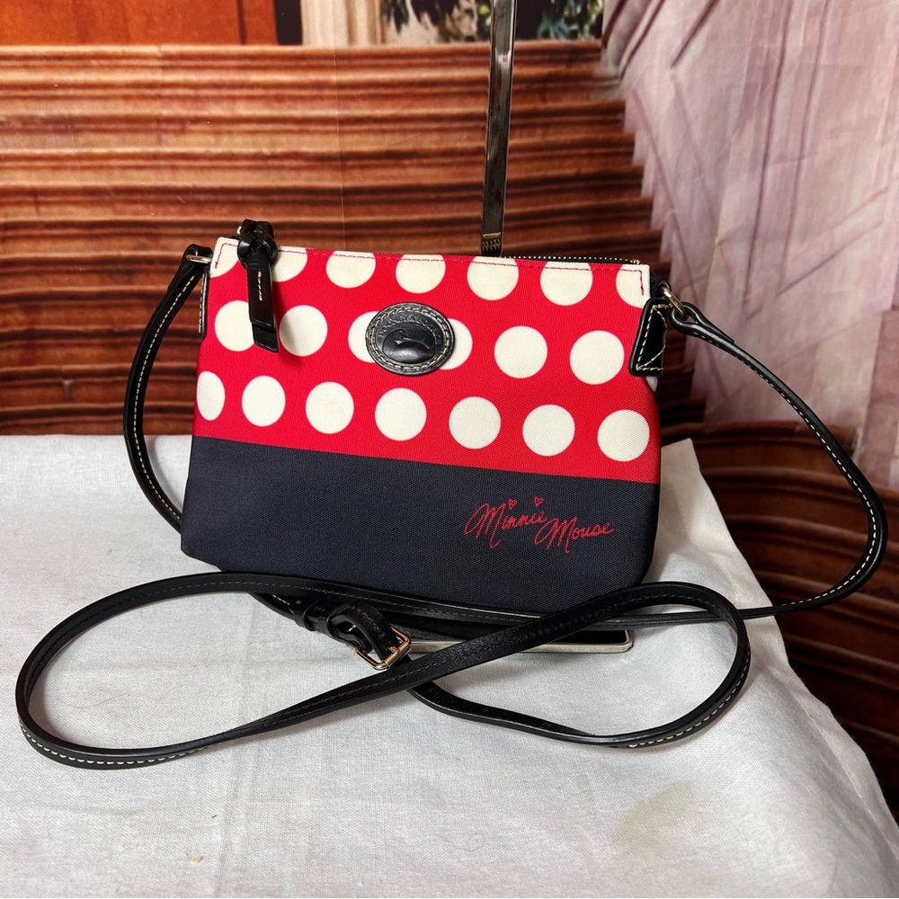 Dooney & Bourke Disney Resort Minnie Mouse Crossbody sold out! Rocks the Dots!